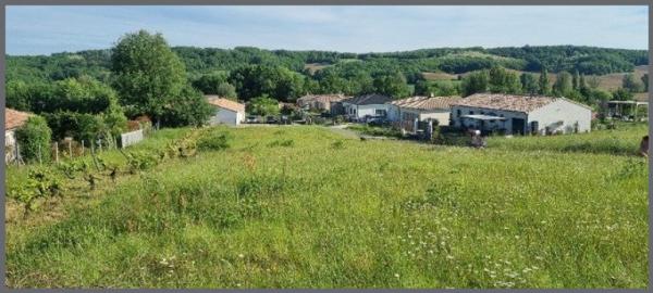 Terrain à bâtir, borné non viabilisé,  1076m2