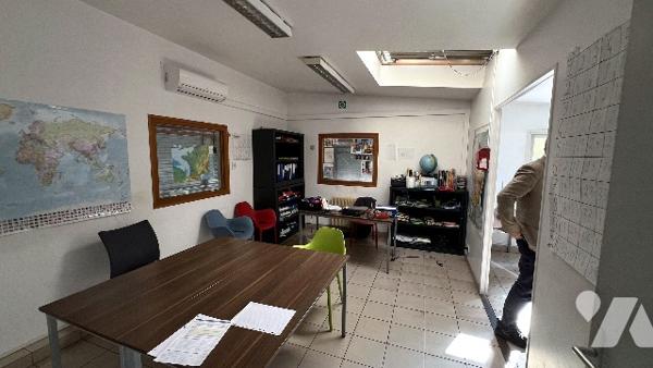 Atelier 436m² Mougins (06), vente ss plis cachetés, 750 000€ etude.59071@notaires.fr 03 20 22 92 25.