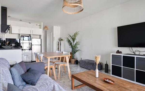 Appartement à vendre    2 pièces • 44,65 m2 Six-Fours-les-Plages