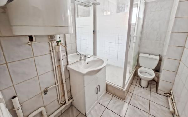 Appartement à vendre    2 pièces • 48,30 m2 Forcalquier