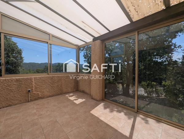 Villa d'architecte 136 m² AIGLUN (04)