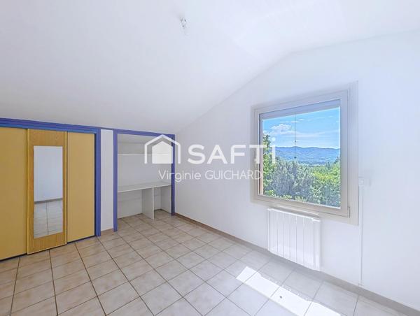 Villa d'architecte 136 m² AIGLUN (04)