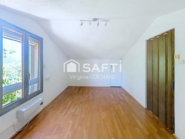 Villa d'architecte 136 m² AIGLUN (04)