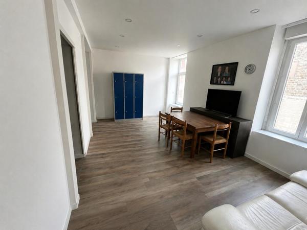 Maison à FOUGERES, 35300 - 5 pièces 94m²