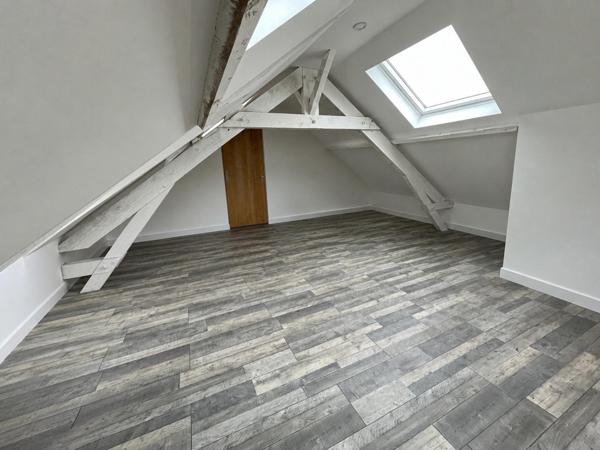 Maison à FOUGERES, 35300 - 5 pièces 94m²