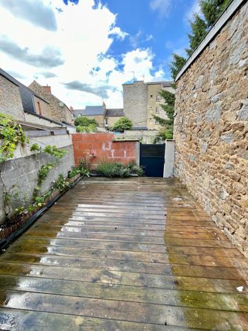 Maison à FOUGERES, 35300 - 5 pièces 94m²