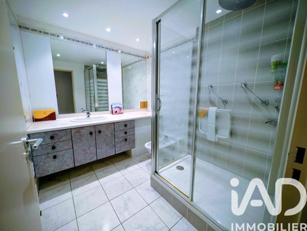 Appartement à vendre 4 pièces 95 m² Villeneuve-lès-Avignon