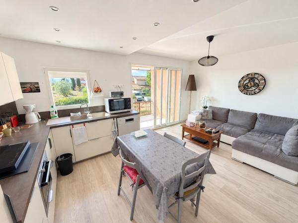 Canet : beau T3 avec balcon, garage et parking
