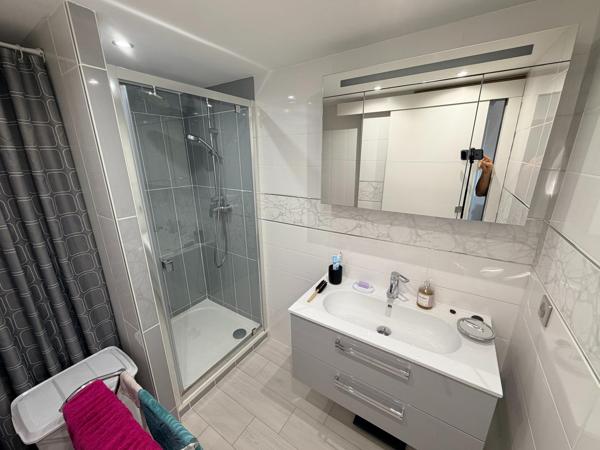 Canet : beau T3 avec balcon, garage et parking