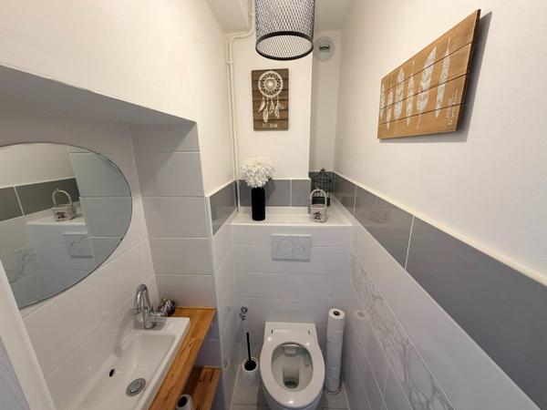 Canet : beau T3 avec balcon, garage et parking