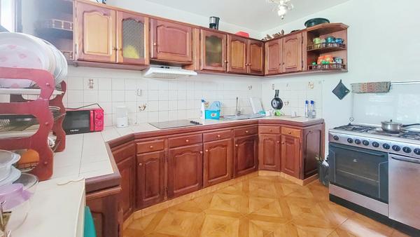 Maison T6  secteur Robert proche centre co. Océanis