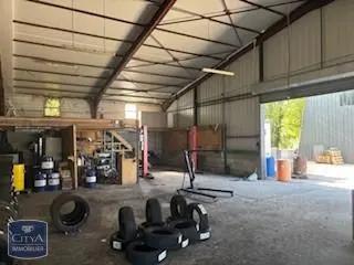 Location local commercial 129.5m²