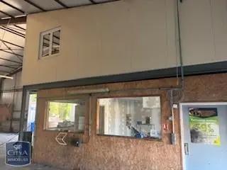 Location local commercial 129.5m²