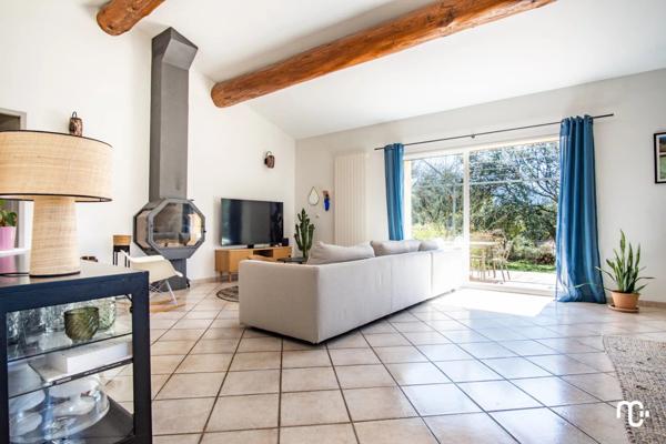 Location Villa 4 pièces 128 m2 à Pourrières