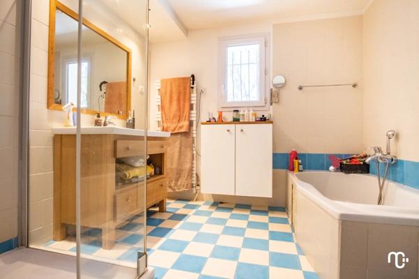 Location Villa 4 pièces 128 m2 à Pourrières