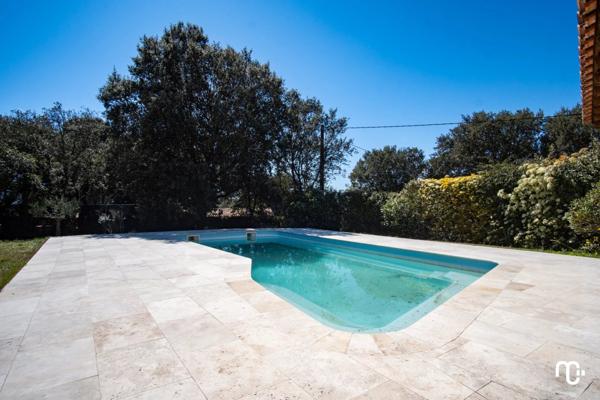 Location Villa 4 pièces 128 m2 à Pourrières