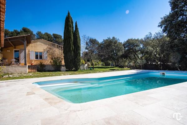 Location Villa 4 pièces 128 m2 à Pourrières