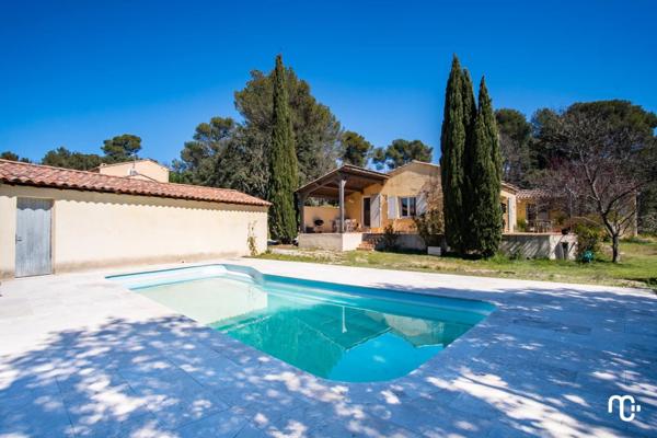 Location Villa 4 pièces 128 m2 à Pourrières