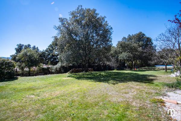 Location Villa 4 pièces 128 m2 à Pourrières