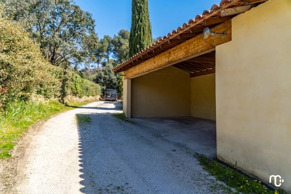 Location Villa 4 pièces 128 m2 à Pourrières