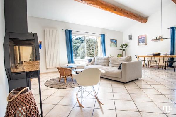 Location Villa 4 pièces 128 m2 à Pourrières