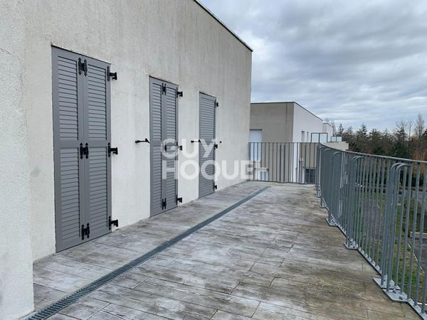 Appartement 4 pièce(s) de 103 m2 avec balcon