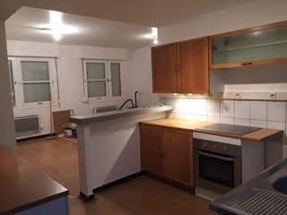 Exclusivité logéhome : immeuble avec 5 appartements et garage 100m2 libre, proche gare