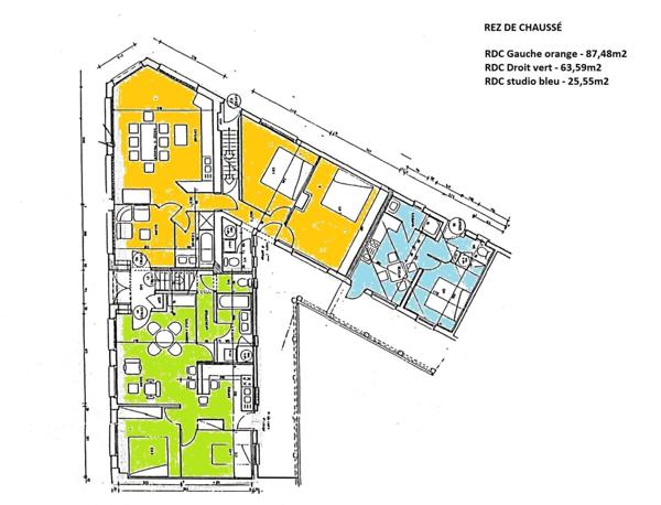 Exclusivité logéhome : immeuble avec 5 appartements et garage 100m2 libre, proche gare