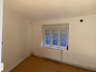 Exclusivité logéhome : immeuble avec 5 appartements et garage 100m2 libre, proche gare