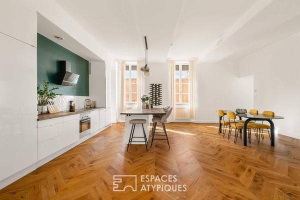 Appartement traversant rénové avec vue Fourvière