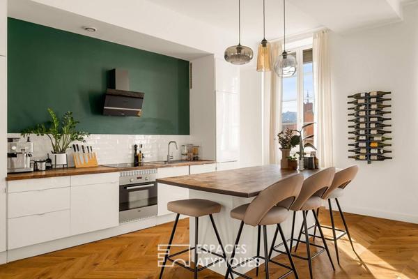 Appartement traversant rénové avec vue Fourvière