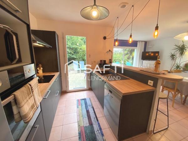 Maison plain pied  104m2 proche marché de Chéray