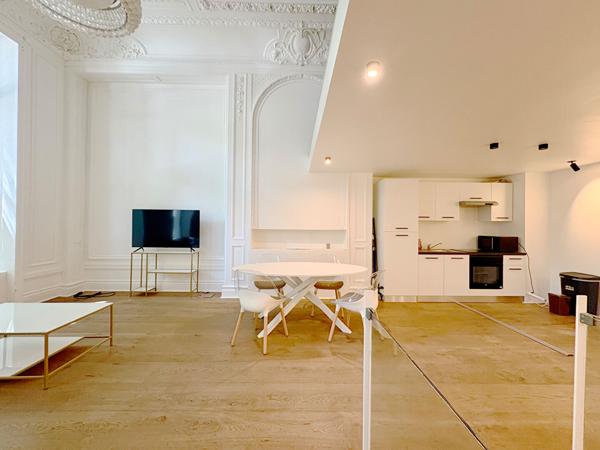 Lille Prox Square Foch Splendide appartement design de 112 m², 3 chambres, une salle de douche Lille Lille Prox Square Foch Splendide appartement design de 112 m², 3 chambres, une salle de douche Lille