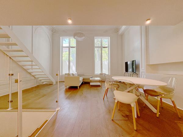 Lille Prox Square Foch Splendide appartement design de 112 m², 3 chambres, une salle de douche Lille Lille Prox Square Foch Splendide appartement design de 112 m², 3 chambres, une salle de douche Lille