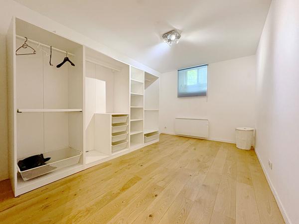 Lille Prox Square Foch Splendide appartement design de 112 m², 3 chambres, une salle de douche Lille Lille Prox Square Foch Splendide appartement design de 112 m², 3 chambres, une salle de douche Lille