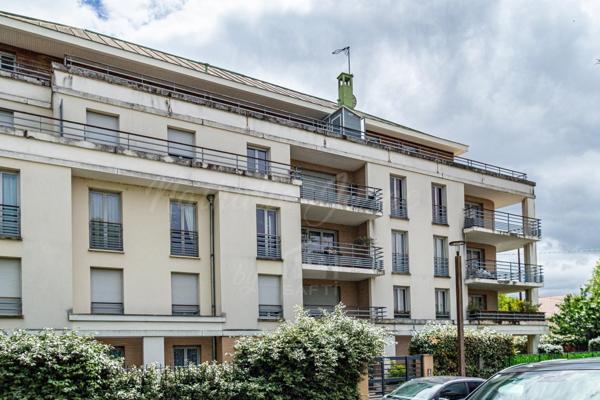 Appartement T2 42M2 1er étage  résidence calme