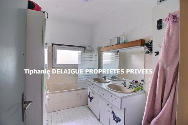 Firminy 42700  Maison de ville de 3 niveaux élevés sur cave 120m² habitables surface utile 108m² habitables surface carrez 4 chambres sur 202m² de terrain