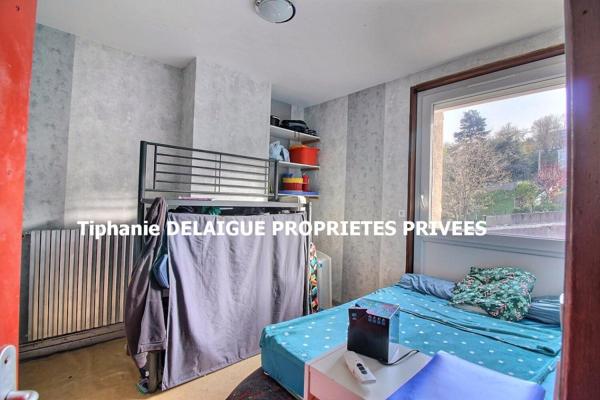 Firminy 42700  Maison de ville de 3 niveaux élevés sur cave 120m² habitables surface utile 108m² habitables surface carrez 4 chambres sur 202m² de terrain