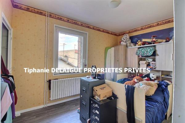 Firminy 42700  Maison de ville de 3 niveaux élevés sur cave 120m² habitables surface utile 108m² habitables surface carrez 4 chambres sur 202m² de terrain