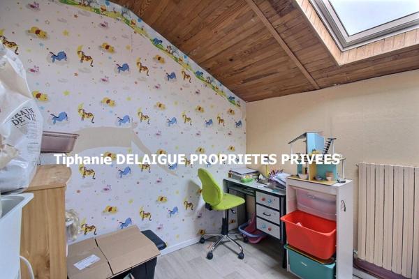 Firminy 42700  Maison de ville de 3 niveaux élevés sur cave 120m² habitables surface utile 108m² habitables surface carrez 4 chambres sur 202m² de terrain