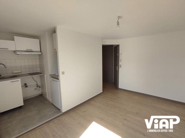 STUDIO EN HYPER CENTRE VILLE - LIMOGES , Limoges STUDIO EN HYPER CENTRE VILLE - LIMOGES , Limoges
