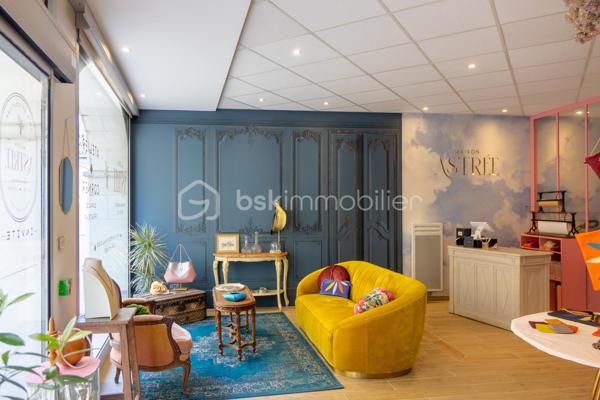 Local d activites de 85 m²