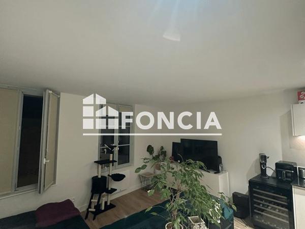 Location Appartement 2 pièces 46.5 m² - 23 PLACE JEAN JAURES Troyes 10000