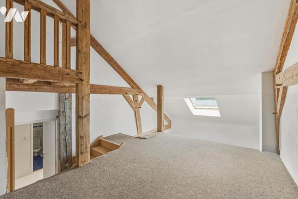 EN EXCLUSIVITÉ - PREVESSIN MOENS - CORPS DE FERME A VENDRE 