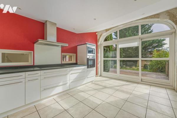 EN EXCLUSIVITÉ - PREVESSIN MOENS - CORPS DE FERME A VENDRE 