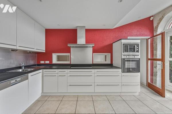 EN EXCLUSIVITÉ - PREVESSIN MOENS - CORPS DE FERME A VENDRE 