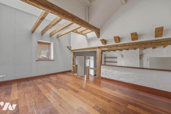 EN EXCLUSIVITÉ - PREVESSIN MOENS - CORPS DE FERME A VENDRE 