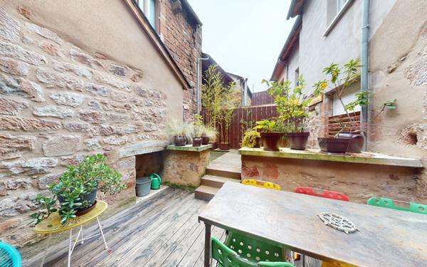 Maison à vendre    5 pièces •  Marcillac-Vallon