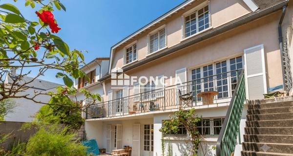À vendre Maison 9 pièces 195.63 m² - Antony 92160