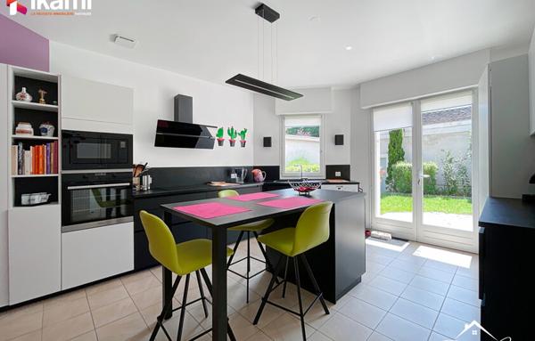 Maison 7 pièces de 250 m2 à Sens (89100)